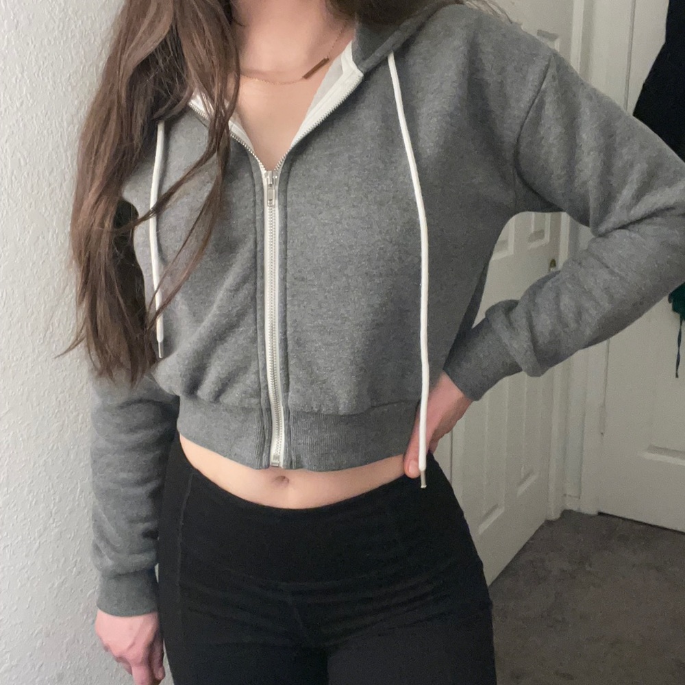 Cropped F21 sweater!